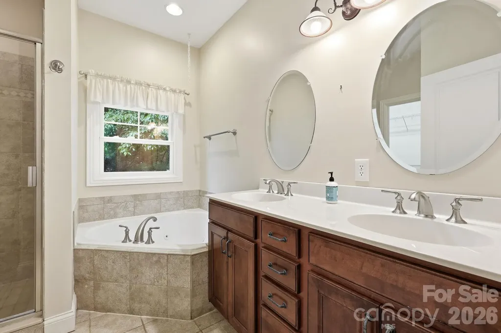 65 Buckle Ridge Weaverville NC 28787