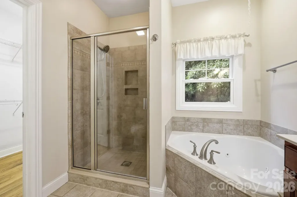 65 Buckle Ridge Weaverville NC 28787