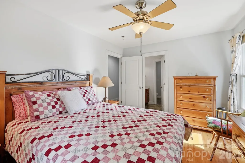 65 Buckle Ridge Weaverville NC 28787
