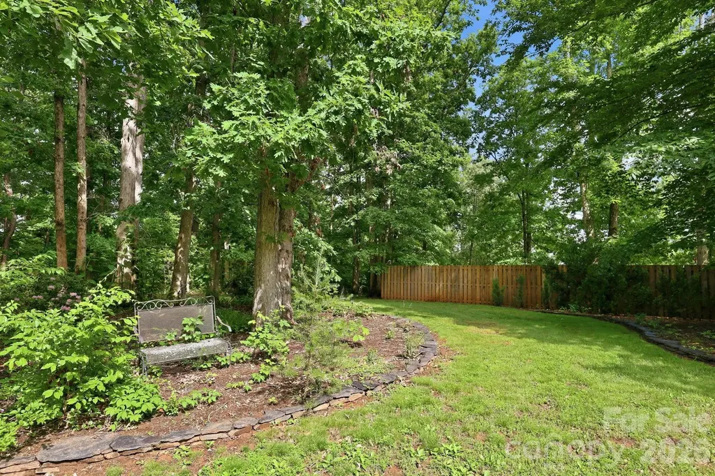 65 Buckle Ridge Weaverville NC 28787