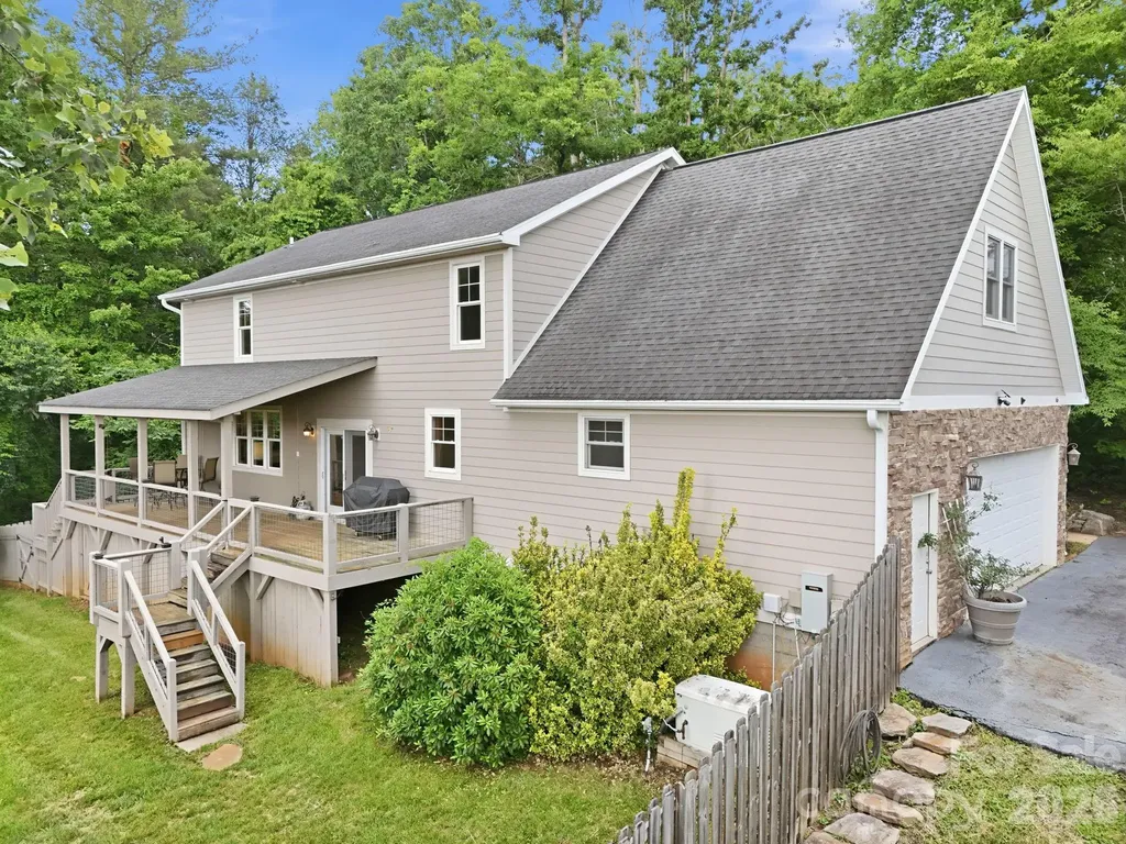 65 Buckle Ridge Weaverville NC 28787