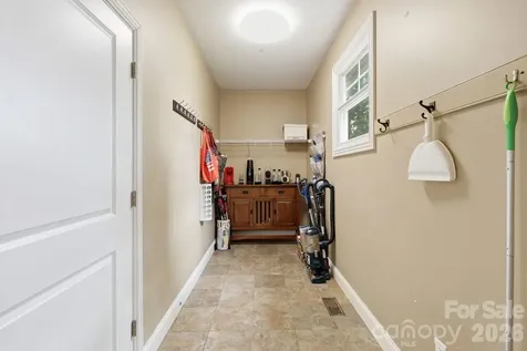 65 Buckle Ridge Weaverville NC 28787