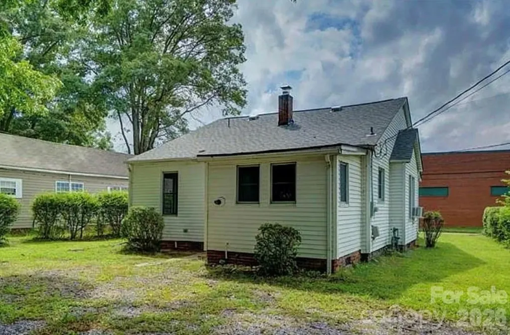 431 W Statesville Avenue Mooresville NC 28115