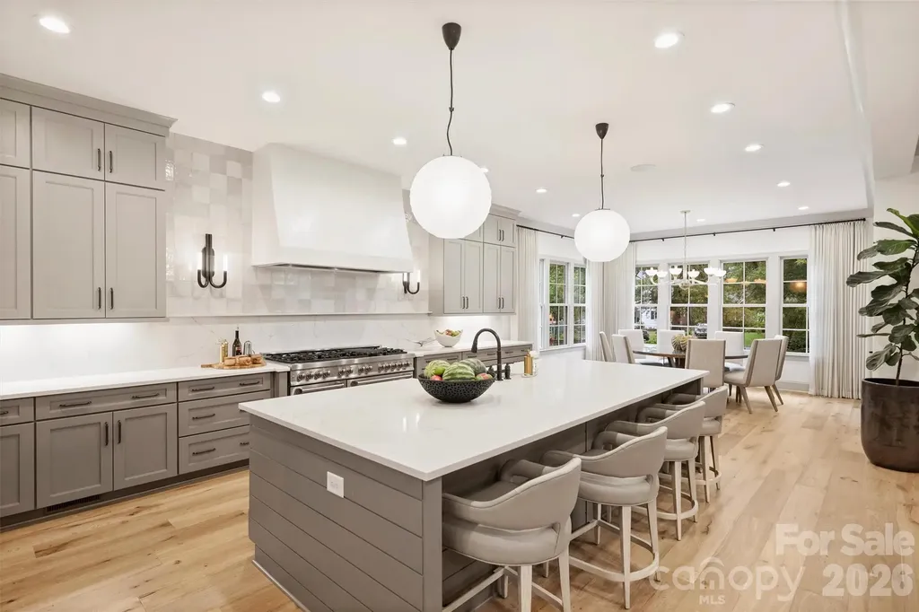 1525 Lynway Drive Charlotte NC 28203