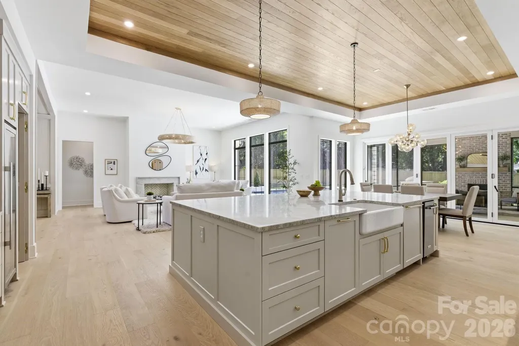 3028 Eastham Lane Charlotte NC 28209