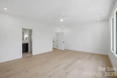 3028 Eastham Lane Charlotte NC 28209