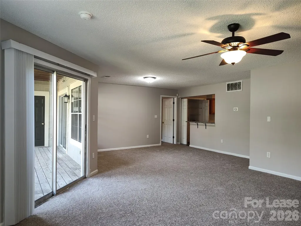 5001 Sharon Road Charlotte NC 28210