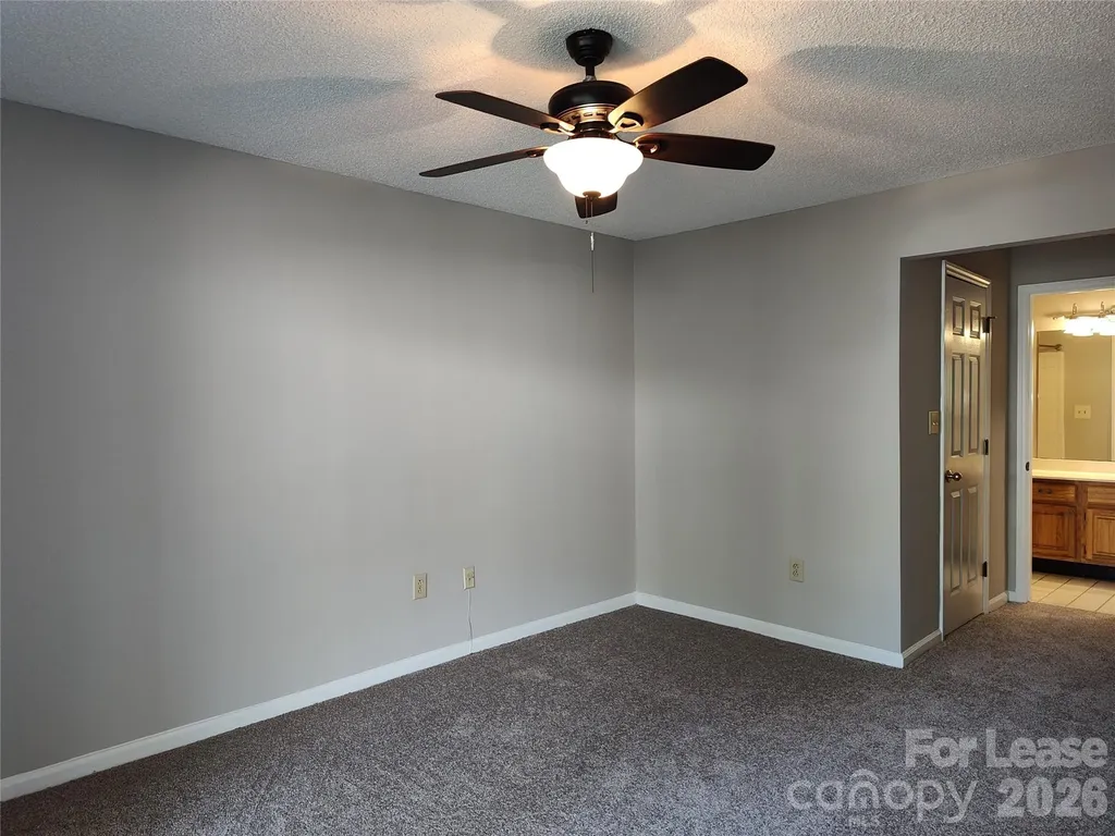 5001 Sharon Road Charlotte NC 28210