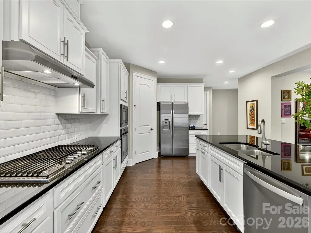 2028 Perry Pond Drive Waxhaw NC 28173