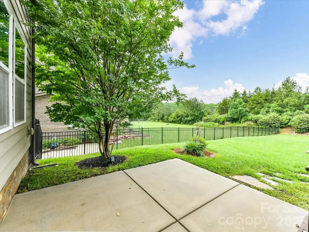 2028 Perry Pond Drive Waxhaw NC 28173
