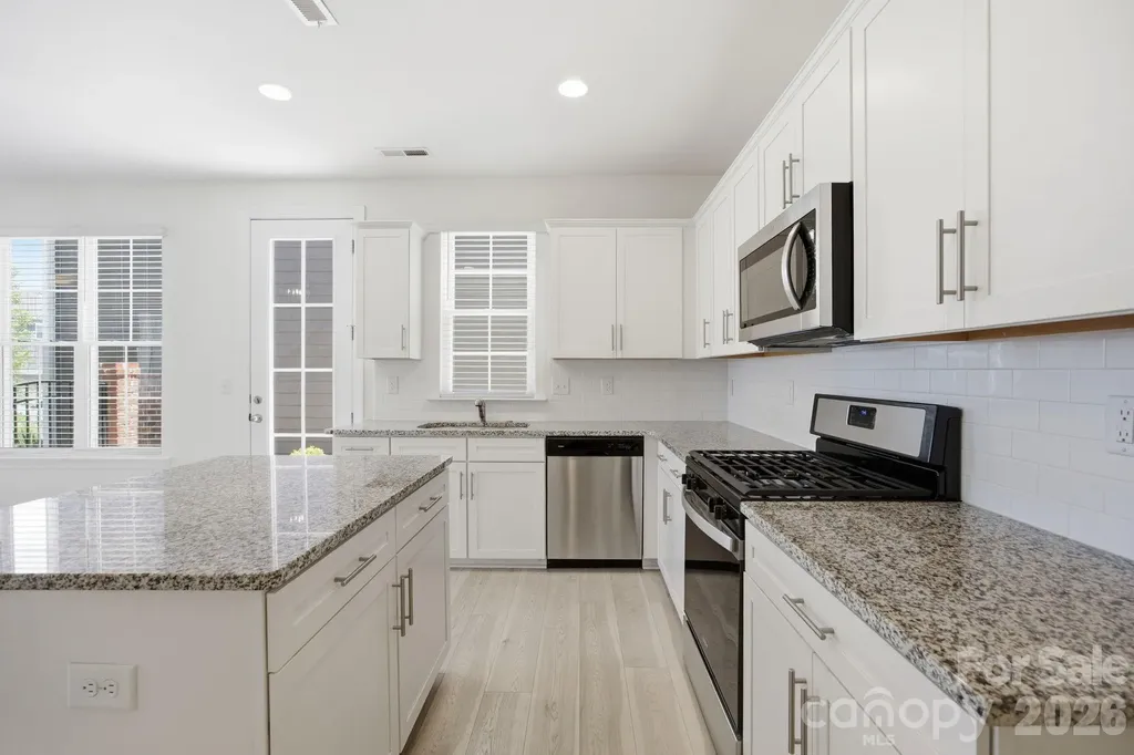 2015 Claybrook Lane Denver NC 28037