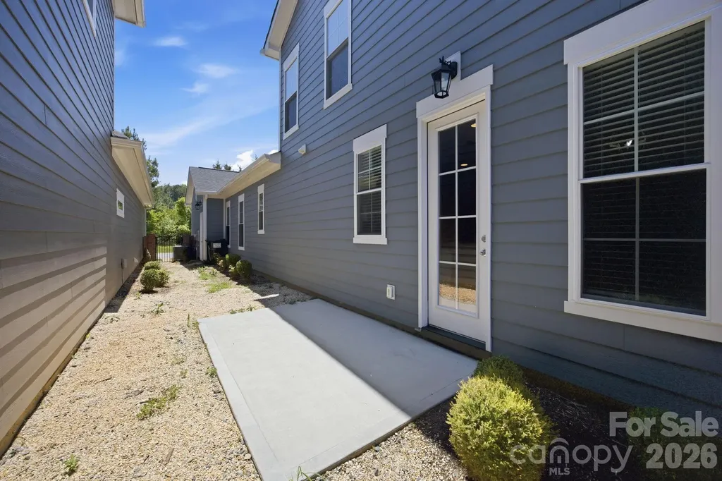 2015 Claybrook Lane Denver NC 28037