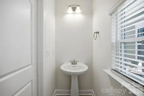 2015 Claybrook Lane Denver NC 28037