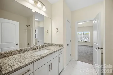 2015 Claybrook Lane Denver NC 28037
