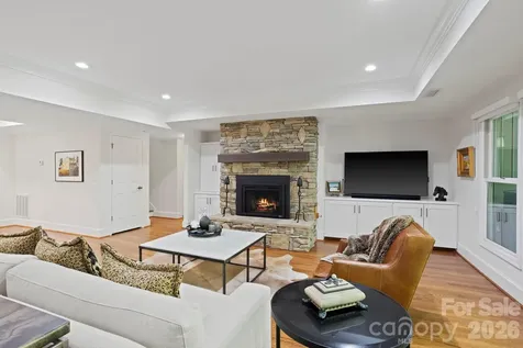 20 Fernridge Court Flat Rock NC 28731