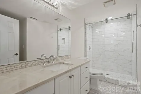 20 Fernridge Court Flat Rock NC 28731