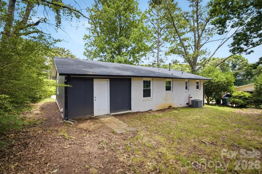 1450 3rd Street Hickory NC 28602
