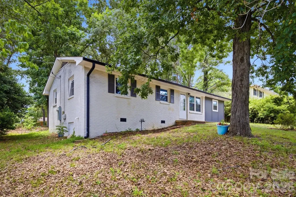 1450 3rd Street Hickory NC 28602