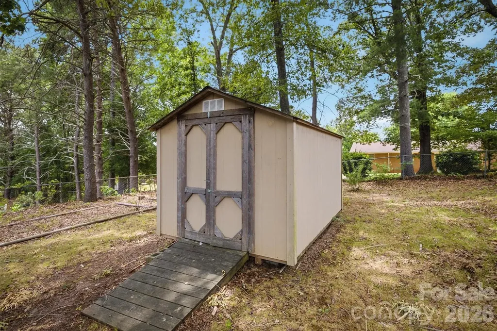 1450 3rd Street Hickory NC 28602