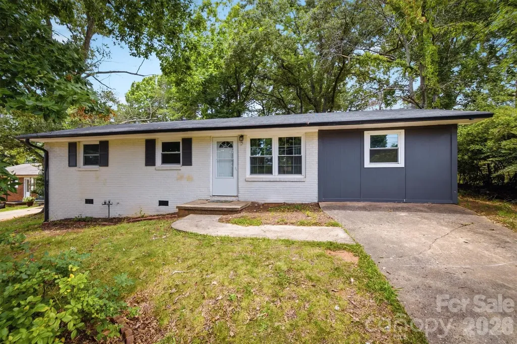 1450 3rd Street Hickory NC 28602