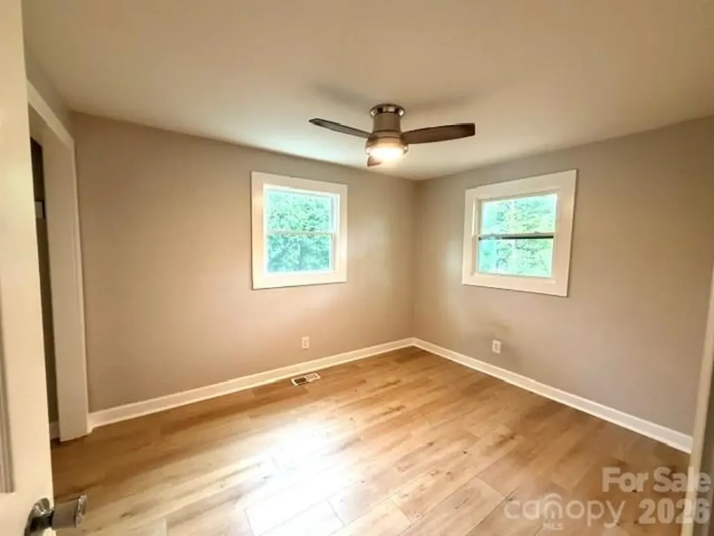 1450 3rd Street Hickory NC 28602