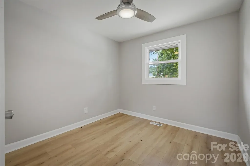 1450 3rd Street Hickory NC 28602
