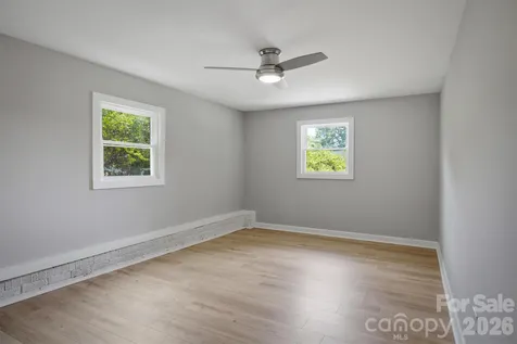 1450 3rd Street Hickory NC 28602