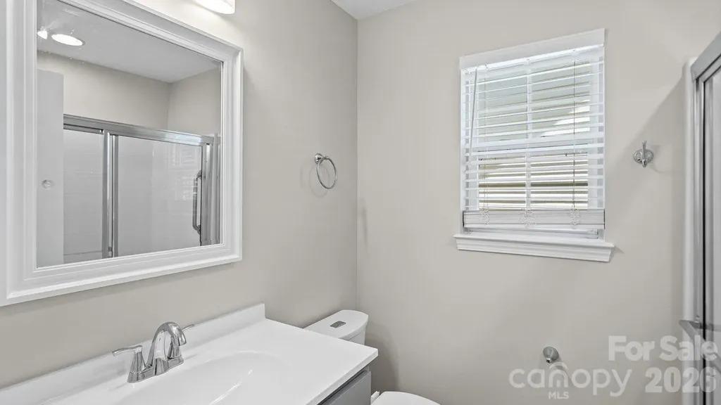 613 Hoskins Ridge Lane Charlotte NC 28216