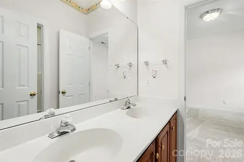 4726 Shannamara Drive Matthews NC 28104