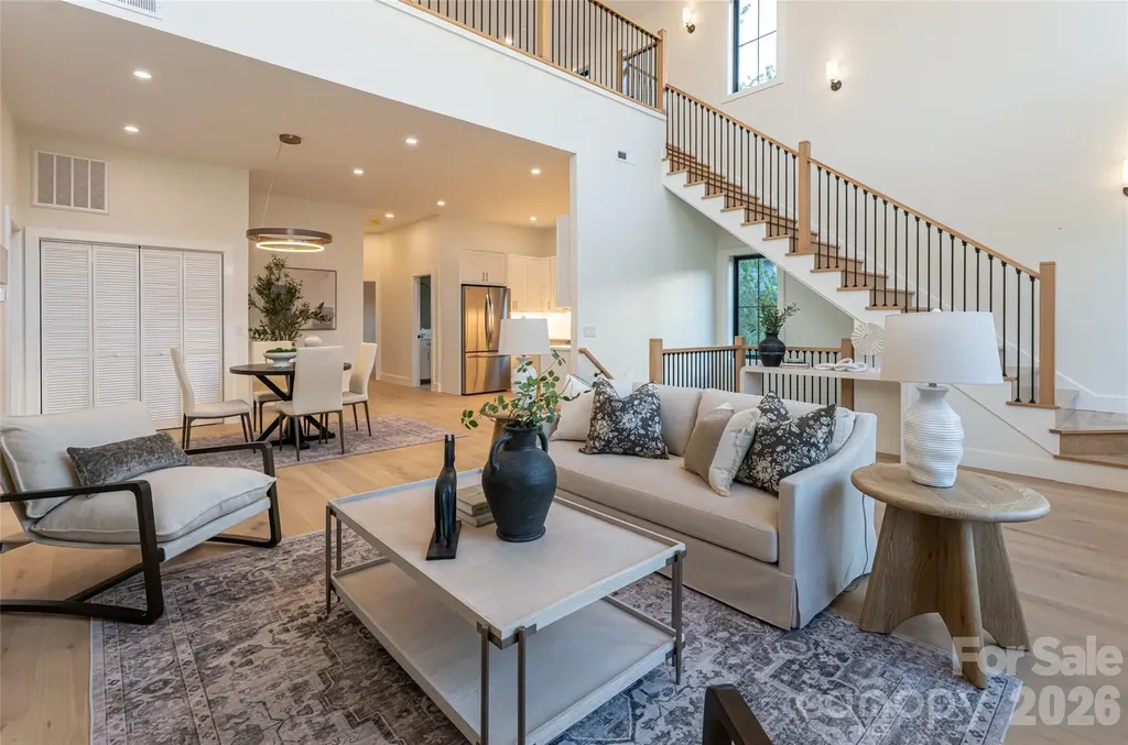 6 Dailey Drive Asheville NC 28801