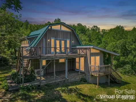 255 & 257 Crescent Street Saluda NC 28773