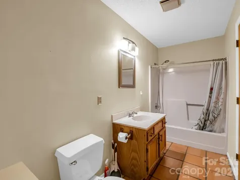255 & 257 Crescent Street Saluda NC 28773