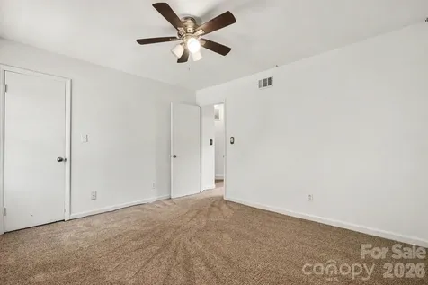 4329 Hathaway Street Charlotte NC 28211