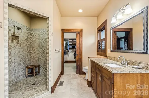 4862 Pinnacle Mountain Road Zirconia NC 28790
