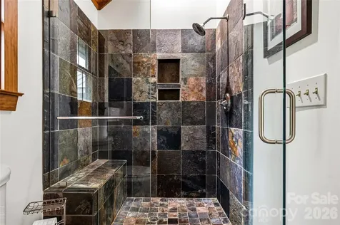 4862 Pinnacle Mountain Road Zirconia NC 28790
