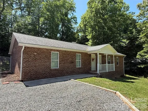 919 N Flint Street Lincolnton NC 28092