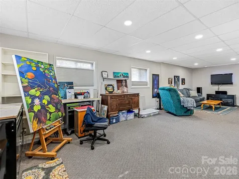 150 Hobby Horse Lane Hendersonville NC 28792