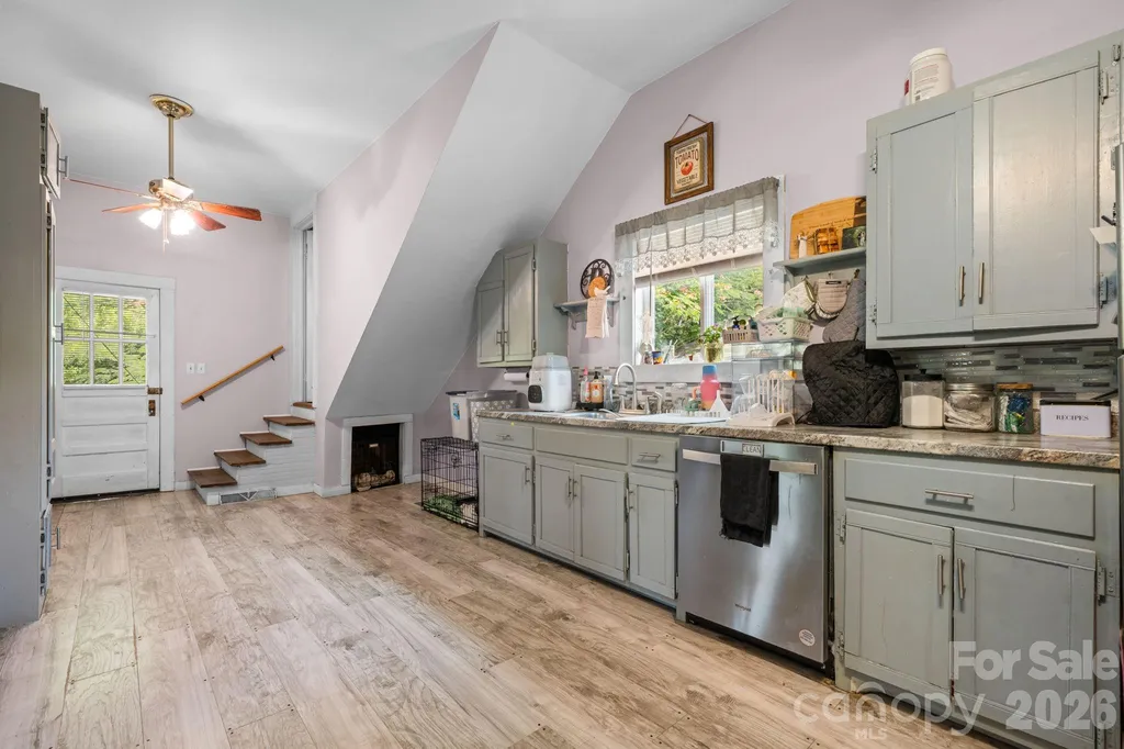 2970 Zacks Fork Road Lenoir NC 28645