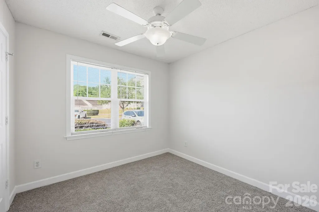 915 Barracuda Avenue Statesville NC 28677