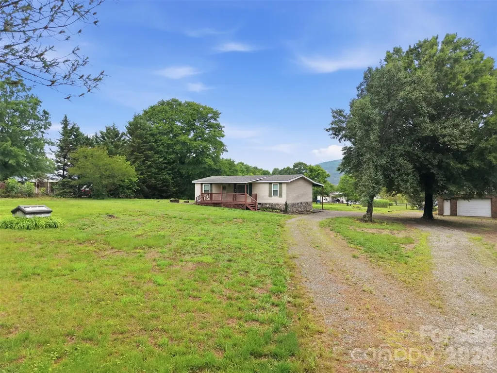 1309 Poole Gooden Road Hiddenite NC 28636