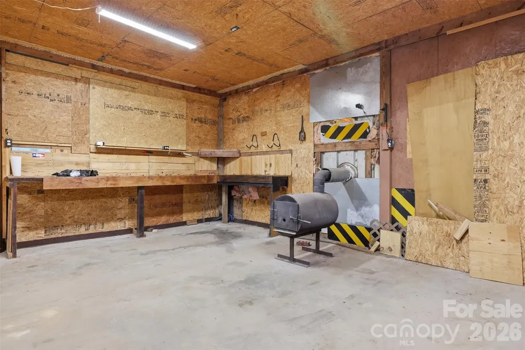 1309 Poole Gooden Road Hiddenite NC 28636