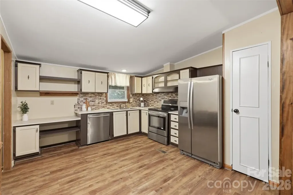 1309 Poole Gooden Road Hiddenite NC 28636