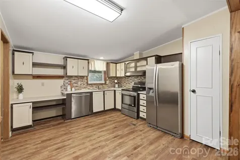 1309 Poole Gooden Road Hiddenite NC 28636