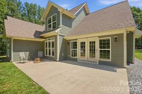 9151 Vagabond Road Charlotte NC 28227