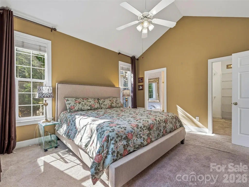 117 Hibiscus Lane Asheville NC 28803