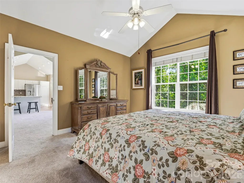 117 Hibiscus Lane Asheville NC 28803