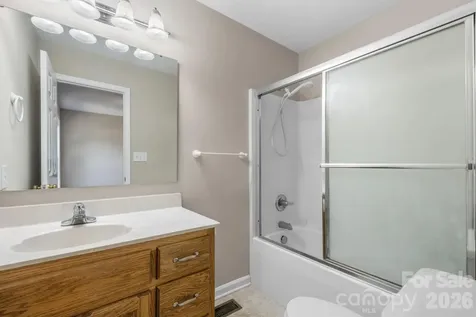 4967 Addison Lane Hickory NC 28601