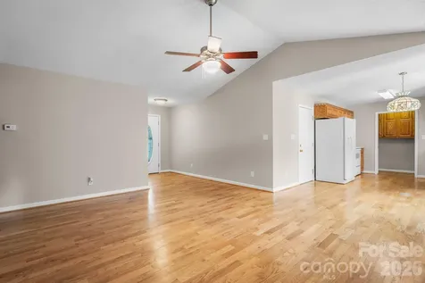 4967 Addison Lane Hickory NC 28601