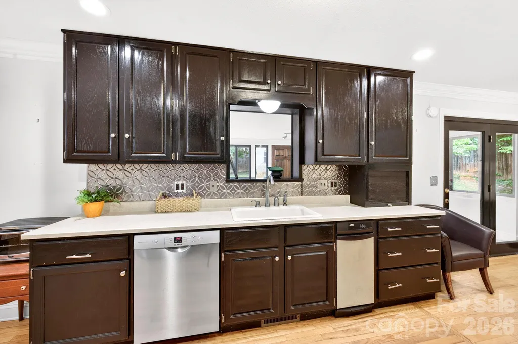 25 Bevlyn Drive Asheville NC 28803