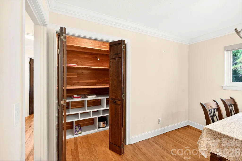 25 Bevlyn Drive Asheville NC 28803